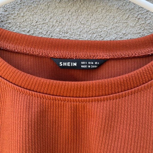 SHEIN Cropped Sweater - Picture 5 of 5
